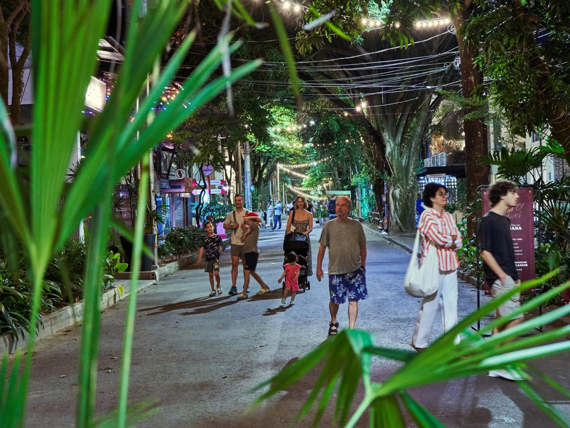 Stanza Hotel Medellin Bagian luar foto